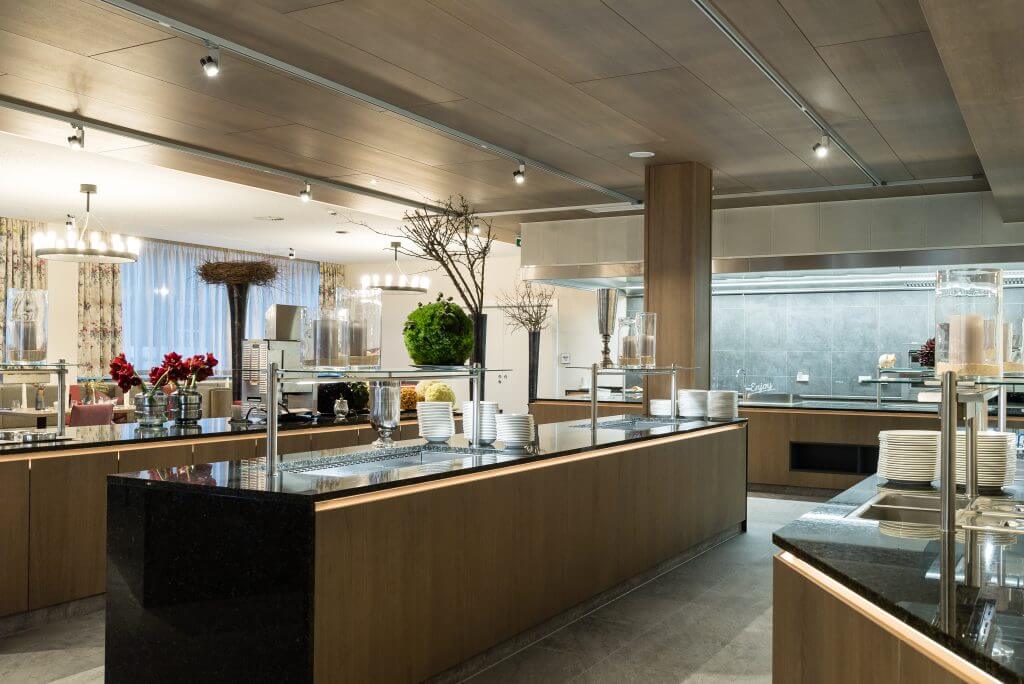 lehrbetrieb-adler-resort-hotelrestaurant-buffet